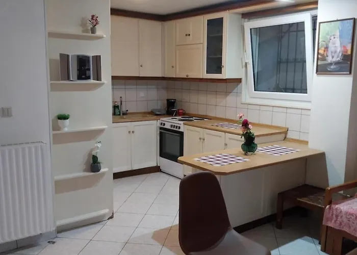 Ntolos House Old Town شقة كافالا